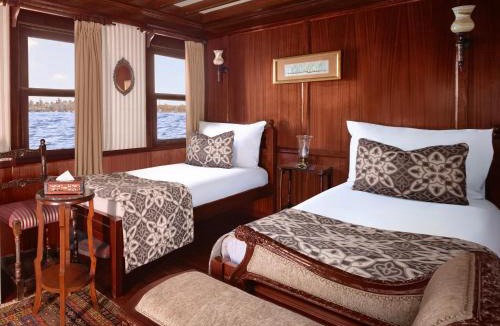 Luxor Hotel | Dahabeya Farouz El Nil 3 Nile Cruise - Every Saturday from Luxor for 07 & 05 Nights