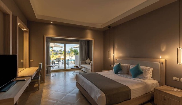 SUNRISE Crystal Bay Resort - Grand Select