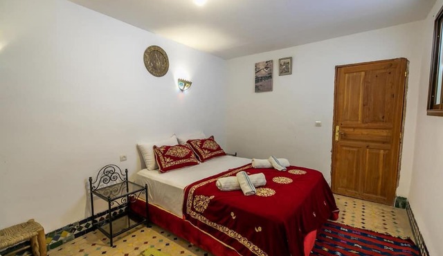 Riad fes iline