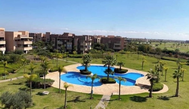 Cozy & Chic 2-Bedroom Pool-View Apartment at Prestigia Saphir