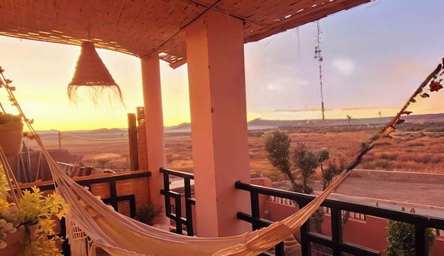 Villa Calm, Panoramic View of the Lake and Mountains, Ouarzazate Center