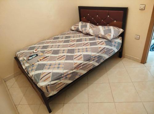 Spacious 2-Bedroom Apartment Near the Beach with Free Parking