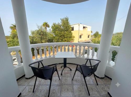 Villa TAHA piscine jacuzzi clim in Martil