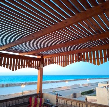 peaceful beachfront home at northcoast with sea view