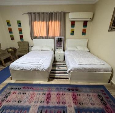 Flamingo Guest House in Zāwiyat al Amwāt