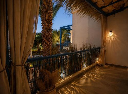 Resort Apartment by Lagoon Beach with Pools & Aqua Park