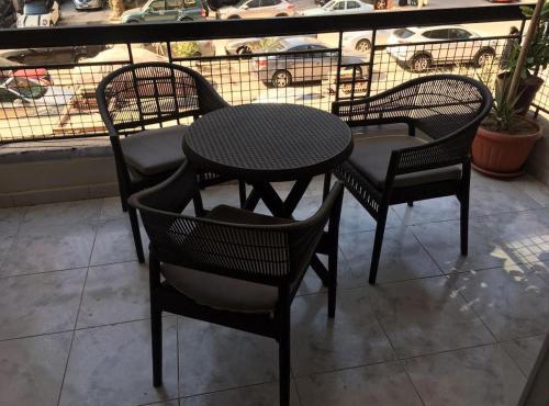 Luxury house, near to airport, AC, Wifi