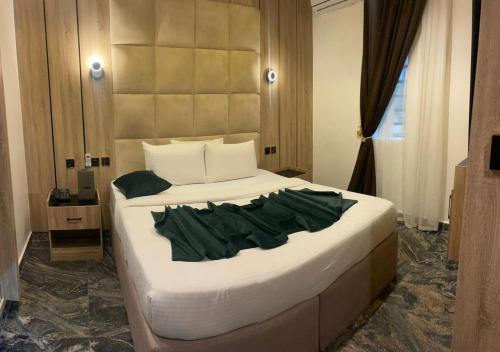 Perly Gate Residence Uyo